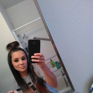 Meet your Posher, Amber